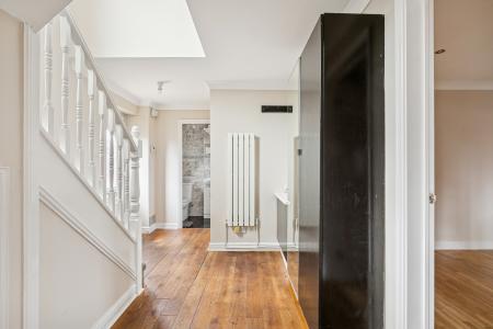 5 bedroom Detached house to let in Wedgewood Road, Hitchin, SG4