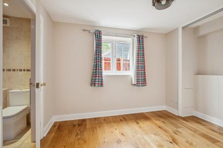 5 bedroom Detached house to let in Wedgewood Road, Hitchin, SG4