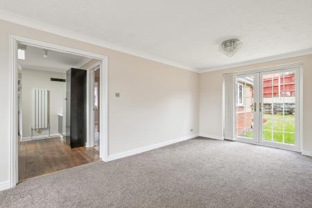 5 bedroom Detached house to let in Wedgewood Road, Hitchin, SG4