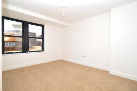 2 bedroom Flat to let in Bancroft, Hitchin, SG5