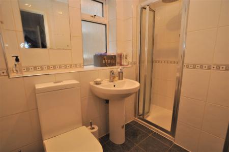 4 bedroom Detached house to let in Talbot Street, Hitchin, SG5