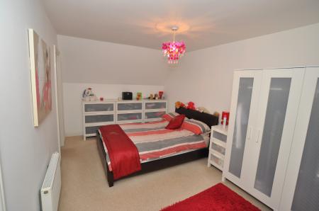 4 bedroom Semi-detached house to let in Weavers Orchard, Arlesey, SG15