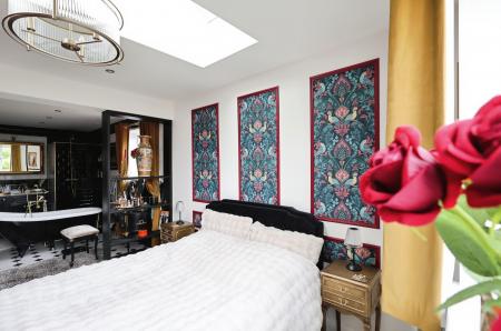 4 bedroom Detached house for sale in Castles Close, Stotfold