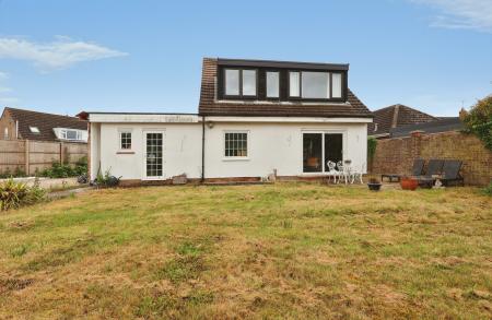 4 bedroom Detached house for sale in Castles Close, Stotfold