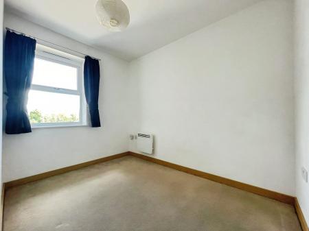 2 bedroom Flat to let in Johnson Place, Walsworth Road, Hitchin, SG4