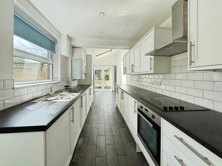 2 bedroom Detached house to let in Periwinkle Lane, Hitchin, SG5