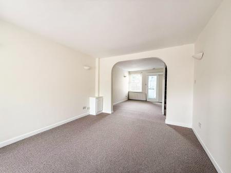 2 bedroom Detached house to let in Periwinkle Lane, Hitchin, SG5