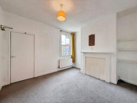 1 bedroom Flat to let in Kings Road, Hitchin, SG5