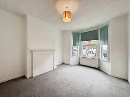 1 bedroom Flat to let in Kings Road, Hitchin, SG5