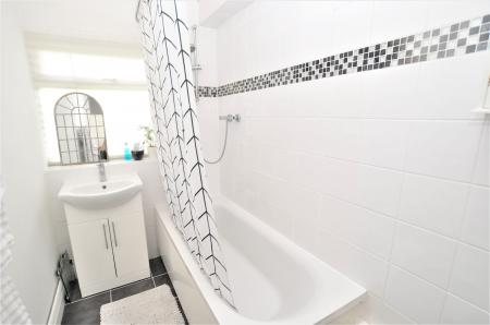 1 bedroom Maisonette to let in Cadwell Court, Cadwell Lane, Hitchin, SG4