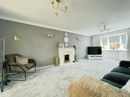 4 bedroom Detached house to let in Brunel Drive, Biggleswade, SG18
