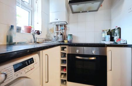 1 bedroom Ground floor maisonette for sale in St. Annes Court, St. Annes Road, Hitchin