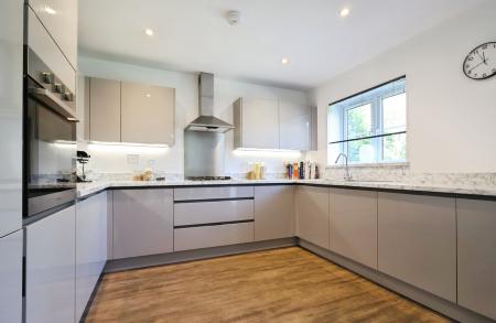 3 bedroom Detached house for sale in Viney Corner, Arlesey