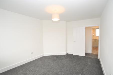 2 bedroom Maisonette to let in Grove Road, Hitchin, SG4