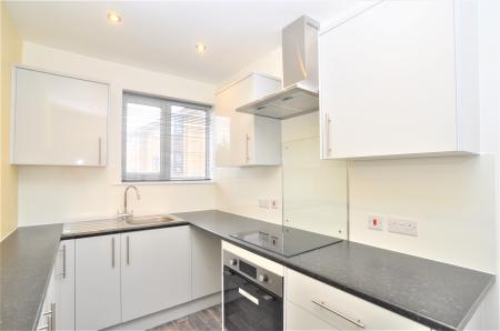 2 bedroom Maisonette to let in Grove Road, Hitchin, SG4