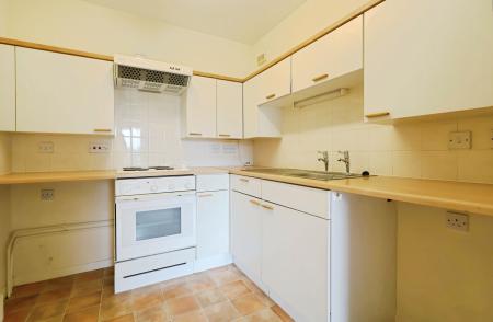 1 bedroom Flat for sale in Regal Court, Bancroft, Hitchin