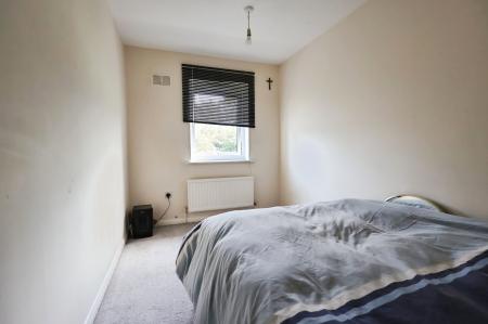 3 bedroom Semi-detached house for sale in Laxton Close, Luton