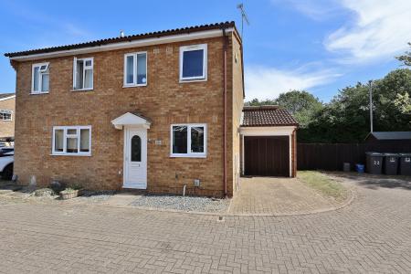 Laxton Close, Luton