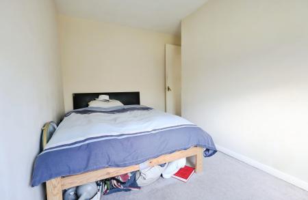 3 bedroom Semi-detached house for sale in Laxton Close, Luton