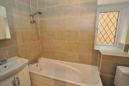 2 bedroom Terraced House to let in Ramerick Gardens, Arlesey, SG15