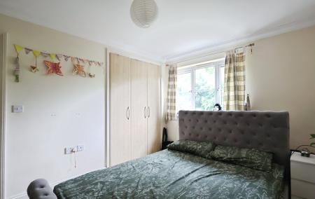 2 bedroom Flat for sale in Nursery Court, Nevells Yard, Letchworth