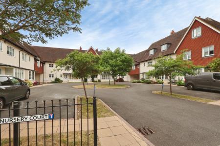 2 bedroom Flat for sale in Nursery Court, Nevells Yard, Letchworth