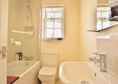 2 bedroom End of terrace house to let in Kempe Mews, Tilehouse Street, Hitchin, SG5