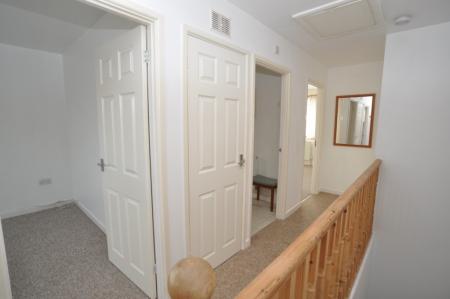 2 bedroom Flat to let in Regent Street, Stotfold, SG5