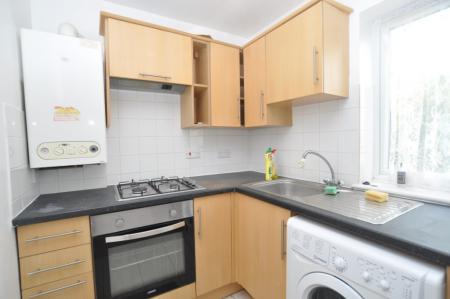 2 bedroom Flat to let in Regent Street, Stotfold, SG5