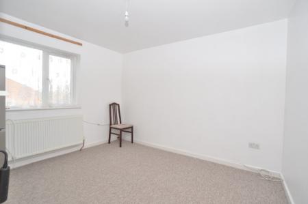 2 bedroom Flat to let in Regent Street, Stotfold, SG5