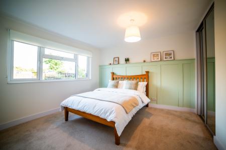 2 bedroom Bungalow for sale in Orchard Way, Breachwood Green