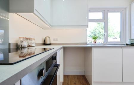 2 bedroom Bungalow for sale in Orchard Way, Breachwood Green