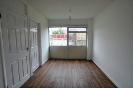 1 bedroom Flat to let in Woolgrove Court, Woolgrove Road, Hitchin, SG4