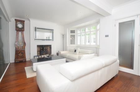 5 bedroom Detached house to let in Pirton Road, Hitchin, SG5