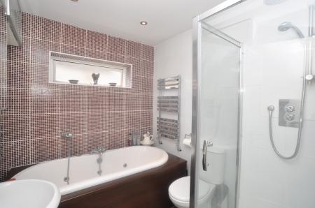 5 bedroom Detached house to let in Pirton Road, Hitchin, SG5