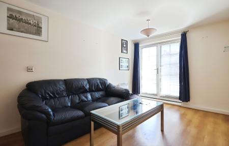 1 bedroom Flat for sale in Elderflower House, Whinbush Road, Hitchin
