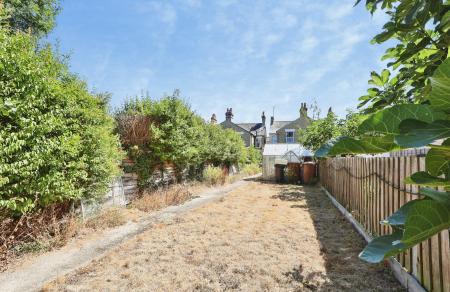3 bedroom Semi-detached house for sale in Ickleford Road, Hitchin