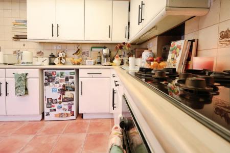 3 bedroom Semi-detached house for sale in Ickleford Road, Hitchin