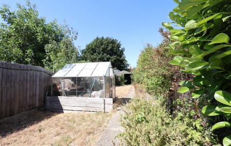 3 bedroom Semi-detached house for sale in Ickleford Road, Hitchin