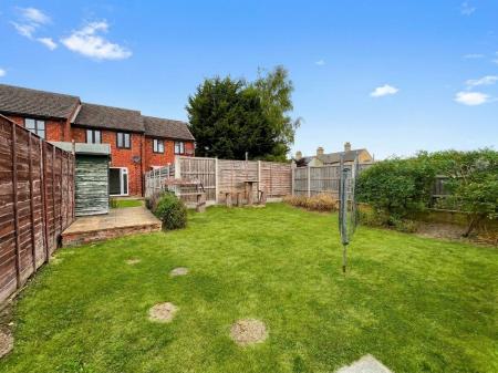 2 bedroom Terraced House to let in London Row, Arlesey, SG15