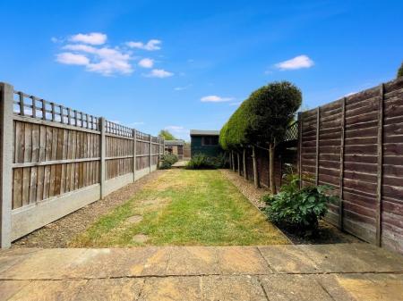 2 bedroom Terraced House to let in London Row, Arlesey, SG15