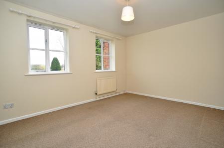 2 bedroom Terraced House to let in London Row, Arlesey, SG15