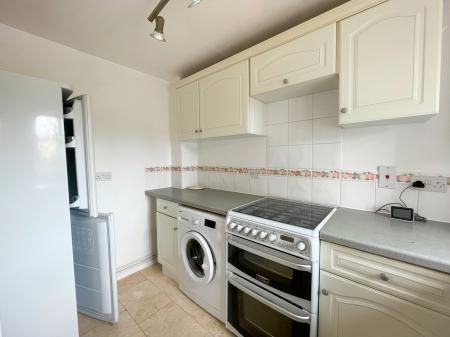2 bedroom Terraced House to let in London Row, Arlesey, SG15