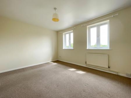 2 bedroom Terraced House to let in London Row, Arlesey, SG15