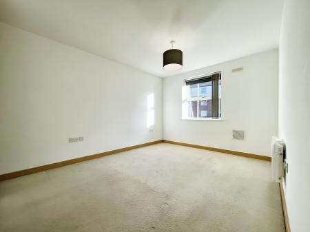 2 bedroom Flat to let in Johnson Place, Walsworth Rd, Hitchin, SG4