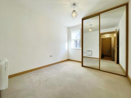 2 bedroom Flat to let in Johnson Place, Walsworth Rd, Hitchin, SG4