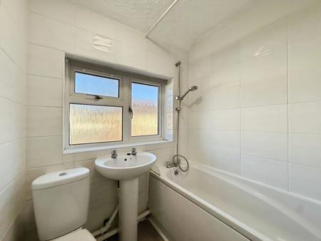 3 bedroom Terraced House to let in Cholwell Road, Stevenage, SG2