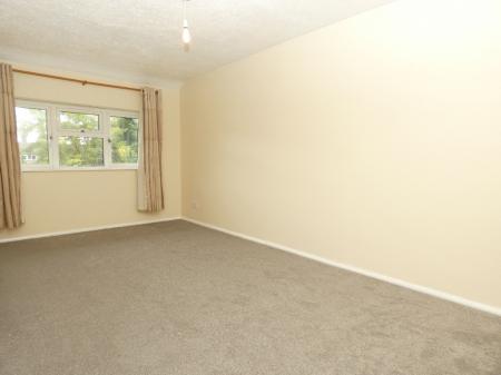 3 bedroom Terraced House to let in Cholwell Road, Stevenage, SG2