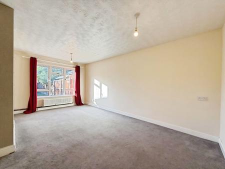 3 bedroom Terraced House to let in Cholwell Road, Stevenage, SG2