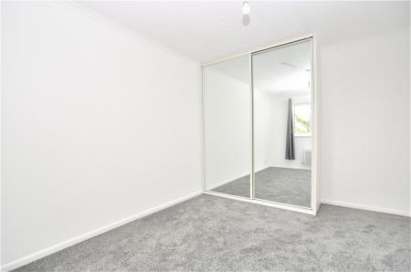 2 bedroom Flat to let in Chestnut Court, Hitchin, SG5